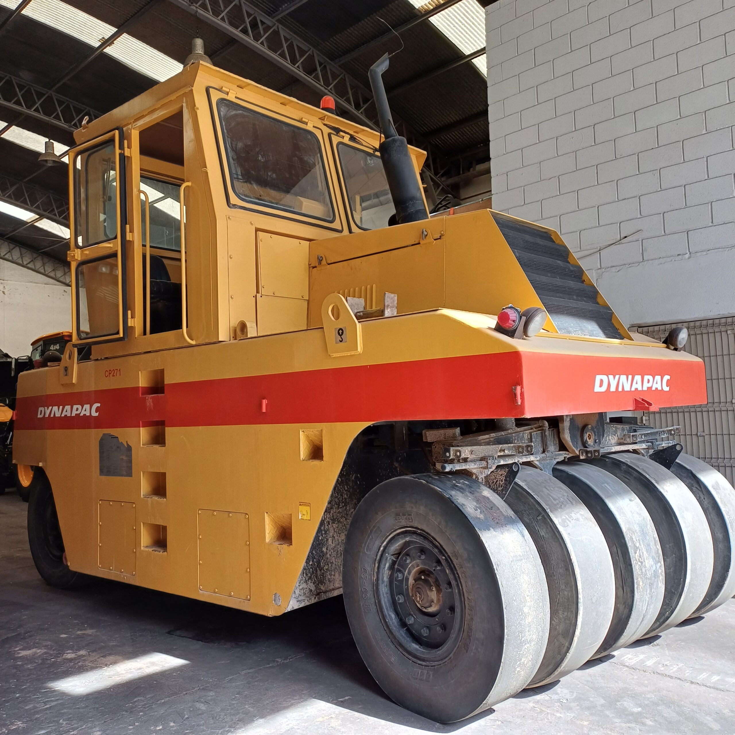 Rodillo Neumatico Dynapac CP 271