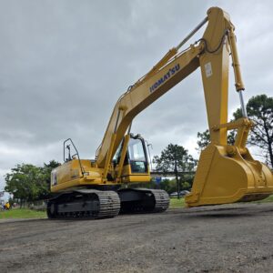 Excavadora Komatsu PC200 LC8